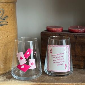 play the cards set of 2 wine glasses 17 oz hand crafted